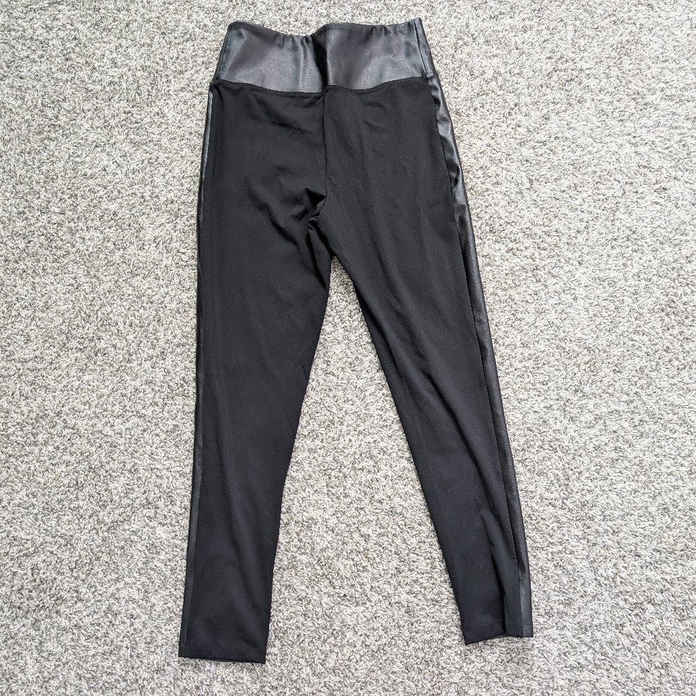 💘 NWT Victoria's Secret Victoria Sport Faux Leather Leggings Medium - Picture 3 of 7